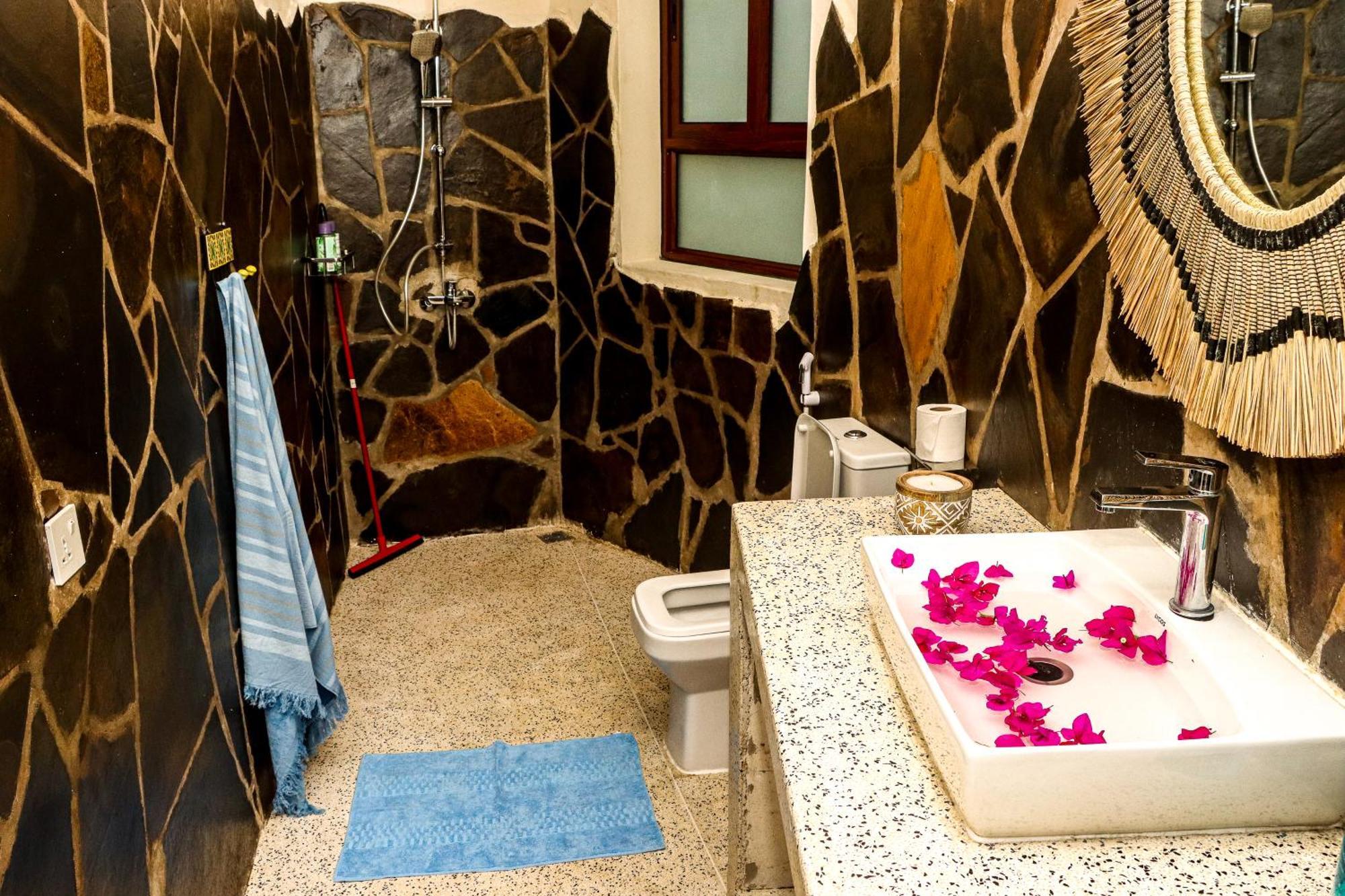 Lodge Firefly Eco Retreat *